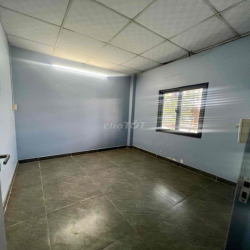 Cho Thuê Nhà DT 4,5x28m 1Trệt 1Lầu 4Pn 3Wc Sân Ôtô Có Kho Chứa Hàng