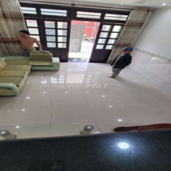 KHU NHÀ ĐỒNG BỘ KHU VỰC DÂN TRÍ CAO NHÀ SẠCH SẼ 4ML 5GƯƠNG SÁT CV LỚN 
