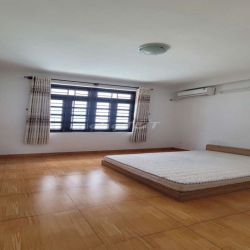 KHU NHÀ ĐỒNG BỘ KHU VỰC DÂN TRÍ CAO NHÀ SẠCH SẼ 4ML 5GƯƠNG SÁT CV LỚN 