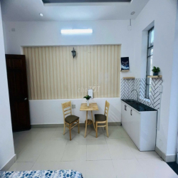 🌅 PHÒNG BAN CÔNG VIEW XỊN - NGANG 5M CỰC RỘNG - SÁT VÁCH NGUYỄN OANH!