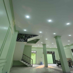 Biệt thự căn góc cho thuê