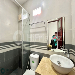 CHDV CỬA SỔ TRỜI, THANG MÁY, NHÀ XE RỘNG NGAY GIỮA Q11 SÁT TRUNG TÂM 