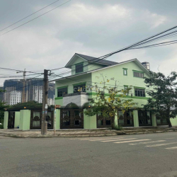 Biệt thự căn góc cho thuê