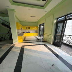 Biệt thự căn góc cho thuê