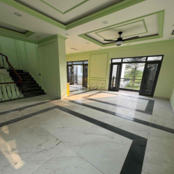 Biệt thự căn góc cho thuê