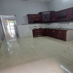 cho thuê nhà diện tích rộng kd vpcty