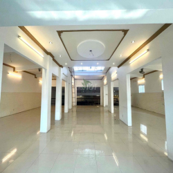 CHO THUÊ MẶT BẰNG RIÊNG BIỆT 2 LẦU Ở TRUNG TÂM THÀNH PHỐ NHA TRANG GIÁ