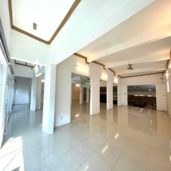 CHO THUÊ MẶT BẰNG RIÊNG BIỆT 2 LẦU Ở TRUNG TÂM THÀNH PHỐ NHA TRANG GIÁ