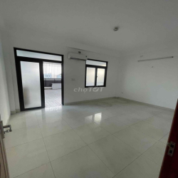 TOÀ NHÀ VĂN PHÒNG CTY- SHOWROOM SẴN THANG MÁY-HẦM- MÁY LẠNH  7PN 6WC