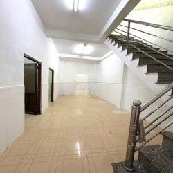 CHO THUÊ NHÀ HẺM 4M(XH) BÌNH TIÊN, P7, Q6 12TR