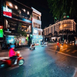 Cho thuê mặt bằng Quận 1 kinh doanh Nhà hàng Cà phê đường hai Bà Trưng