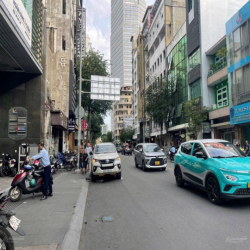 Cho thuê mặt bằng Quận 1 kinh doanh Nhà hàng Cà phê đường hai Bà Trưng