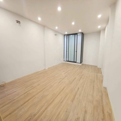 Cần cho thuê nhà 15A Đường Số 2 Cư Xá Đô Thành P.4 Q.3