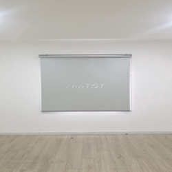 V.phòng mặt tiền Cộng Hòa 20m2 + free 20m2 p.họp - Ngày vào 15/05