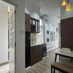 Cho Thuê Căn Studio/ 1PN Ban Công Nguyễn Văn Thương - Bình Thạnh