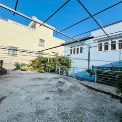 BIỆT THỰ SÂN VƯỜN , SÁT NGUYỄN THÁI SƠN GÒ VẤP, DT 10*40, HẺM XE TẢI