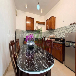 VILLA gần Biển Mỹ Khê 6PN, có hồ bơi, gara ô tô