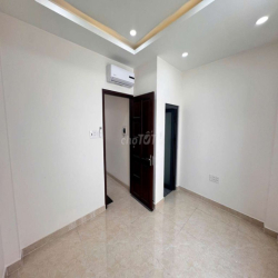 Cho thuê nhà nguyên căn sát Khu đô thị Vạn Phúc, 4 PN, 4WC, ô tô 