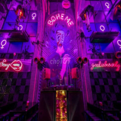 Cho thuê nhà mặt tiền đường Bùi Viện, P.Phạm Ngũ Lão, Quận 1