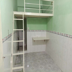 Phòng cho thuê giá rẻ, giờ giấc tự do, khoá vân tay, không phí quản lý