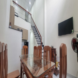 Cho thuê phòng riêng 70m2, đầy đủ nội thất. Ngã Tư Gò Mây -Hồ Văn Long