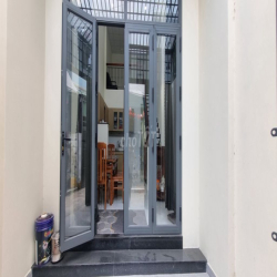 Cho thuê phòng riêng 70m2, đầy đủ nội thất. Ngã Tư Gò Mây -Hồ Văn Long