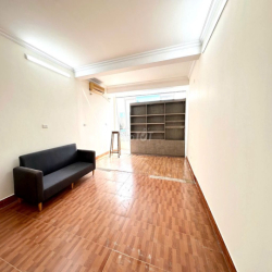 Văn phòng 50m² tại Vũ Phạm Hàm - Cầu Giấy giá chỉ 6 triệu.