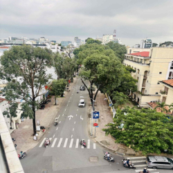 [Cho Thuê] Toà Nhà!!! Góc 2 Mặt Tiền 72D Trần Quốc Toản Quận 3.