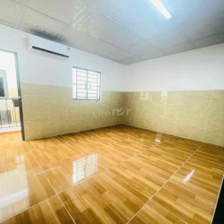 CHO THUÊ PHÒNG TRỌ TRỆT LỮNG SÃN MÁY LẠNH ĐÃ NGĂN PHÒNG KDC 586 2.5TR
