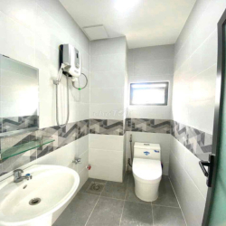 CHDV - NGÃ TƯ PHÚ NHUẬN - CV GIA ĐỊNH