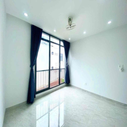 CHDV - NGÃ TƯ PHÚ NHUẬN - CV GIA ĐỊNH