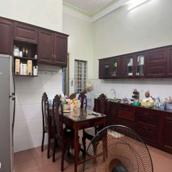 NHÀ 2 LẦU MẶT TIỀN NGÔ GIA TỰ ĐỐI DIỆN BECAMEX