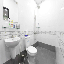 🔥Căn Hộ 2Ph Ngủ Full NT - Cửa Sổ Lớn - Hầm Xe Thang Máy