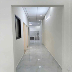 cho thuê nguyên căn nhà mới 100%