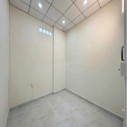 cho thuê nguyên căn nhà mới 100%
