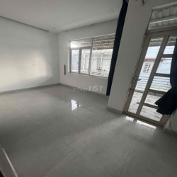Cho thuê nhà Huỳnh Thị Hai, Q12. gần Nguyễn ảnh Thủ.2lầu,4pn,4wc.