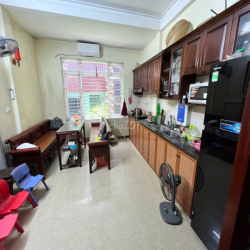 CHO THUÊ NHÀ PHỐ VÕ THỊ SÁU - HBT - NHÀ MỚI ĐẸP - FULL NT - VÀO Ở NGAY