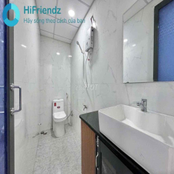 CHÍNH CHỦ CHO THUÊ CĂN HỘ 2 PHÒNG NGỦ BANCOL GẦN NGÃ TƯ HÀNG XANH