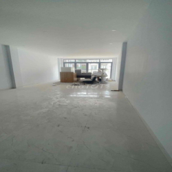 Cho thuê Vp/MBKD mới 100% 5 tầng sẵn thang máy,p.Trường Thọ giá 50tr