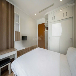 Cho thuê gấp căn hộ 3PN Vinhomes Central Park