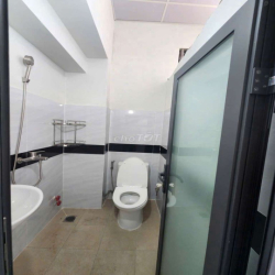 PHÒNG TRỌ CÓ GÁC FULL NỘI THẤT GẦN CÔNG VIÊN PHẦN MỀM GIÁ RẺ