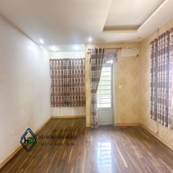Biệt thự 3 lầu 7x20 đối diện công viên gần UBND Quận 12