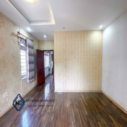 Biệt thự 3 lầu 7x20 đối diện công viên gần UBND Quận 12