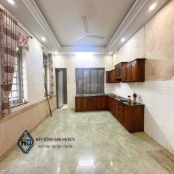 Biệt thự 3 lầu 7x20 đối diện công viên gần UBND Quận 12