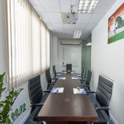 Chỗ ngồi làm việc Quận 1 – full dịch vụ – vào làm ngay