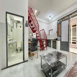 Nhà nguyên căn Q5–2PN2WC-5.5x7m- full nội thất- Chợ Hòa Bình giá rẻ