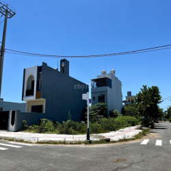 Đất chính chủ cho thuê ngã tư đường 7,5m Nam Hòa Xuân, Đà Nẵng. Giá rẻ