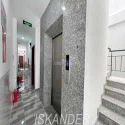 Duplex gác cao - phòng rộng có thang máy ngay Vòng Xoay Lạc Long Quân🔥