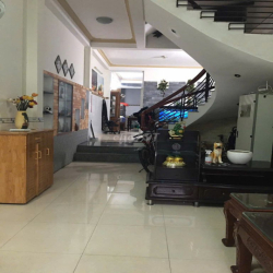 CHO THUÊ TẦNG TRỆT