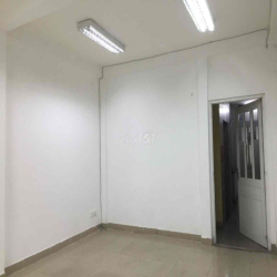 Van phòng mặt tiền đường Cộng Hoà